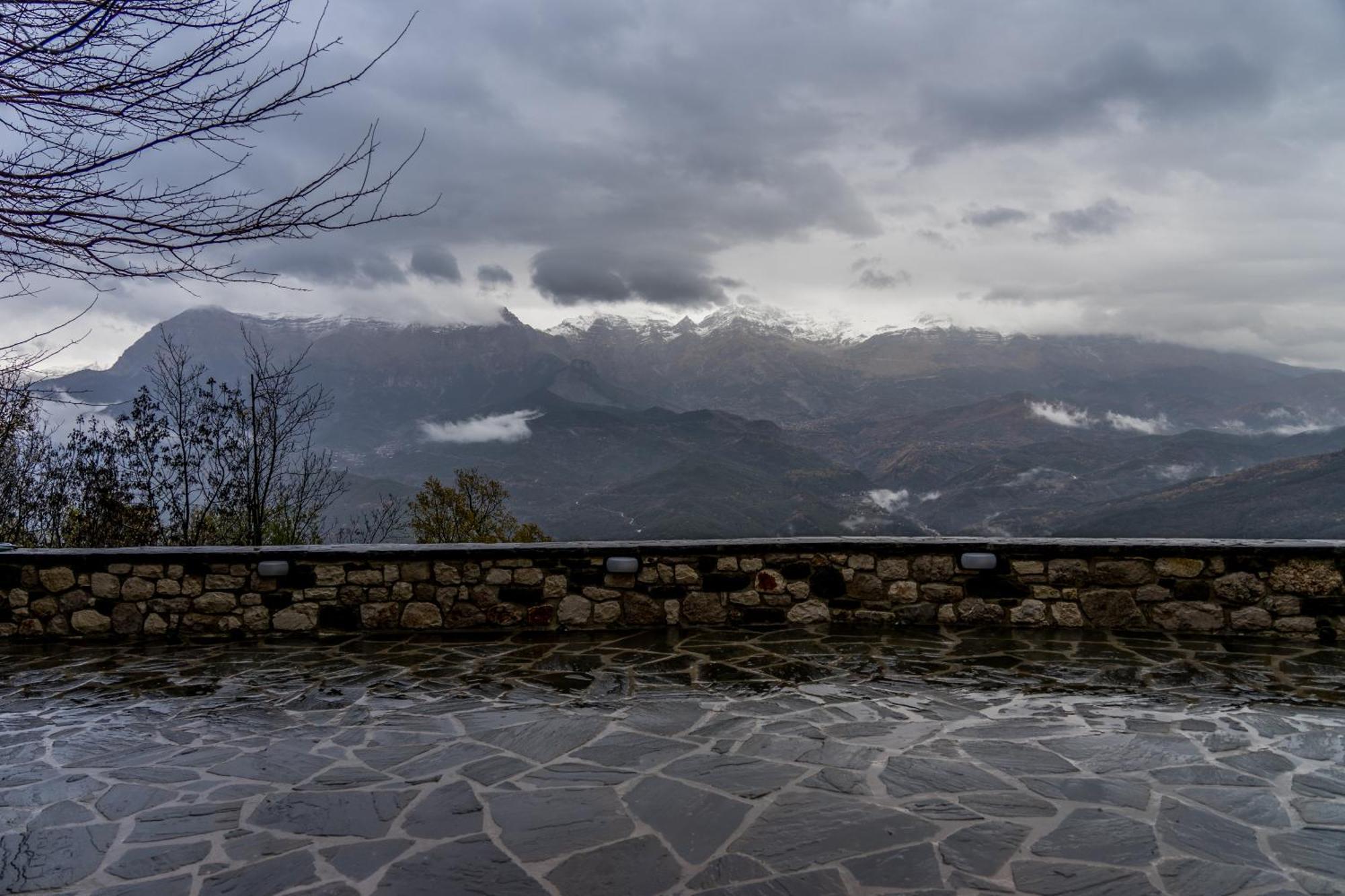 Tovouno Konuk evi Plaka  Dış mekan fotoğraf